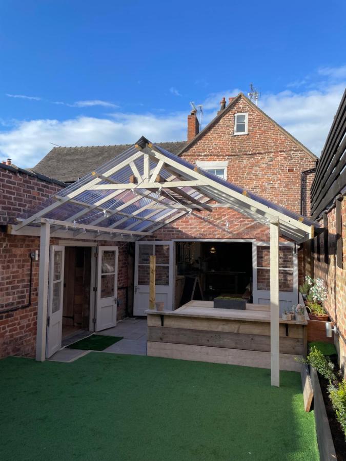 The Walled Garden At Cheshire Boutique Bathhouse Nantwich Dış mekan fotoğraf