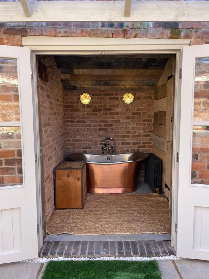 The Walled Garden At Cheshire Boutique Bathhouse Nantwich Dış mekan fotoğraf