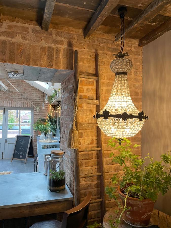 The Walled Garden At Cheshire Boutique Bathhouse Nantwich Dış mekan fotoğraf