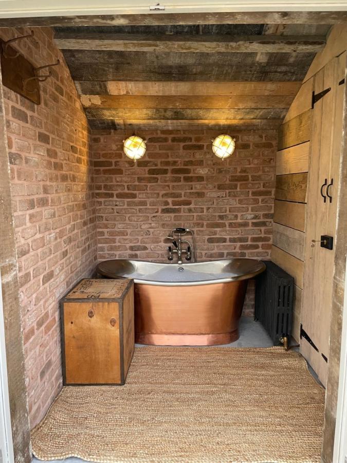 The Walled Garden At Cheshire Boutique Bathhouse Nantwich Dış mekan fotoğraf