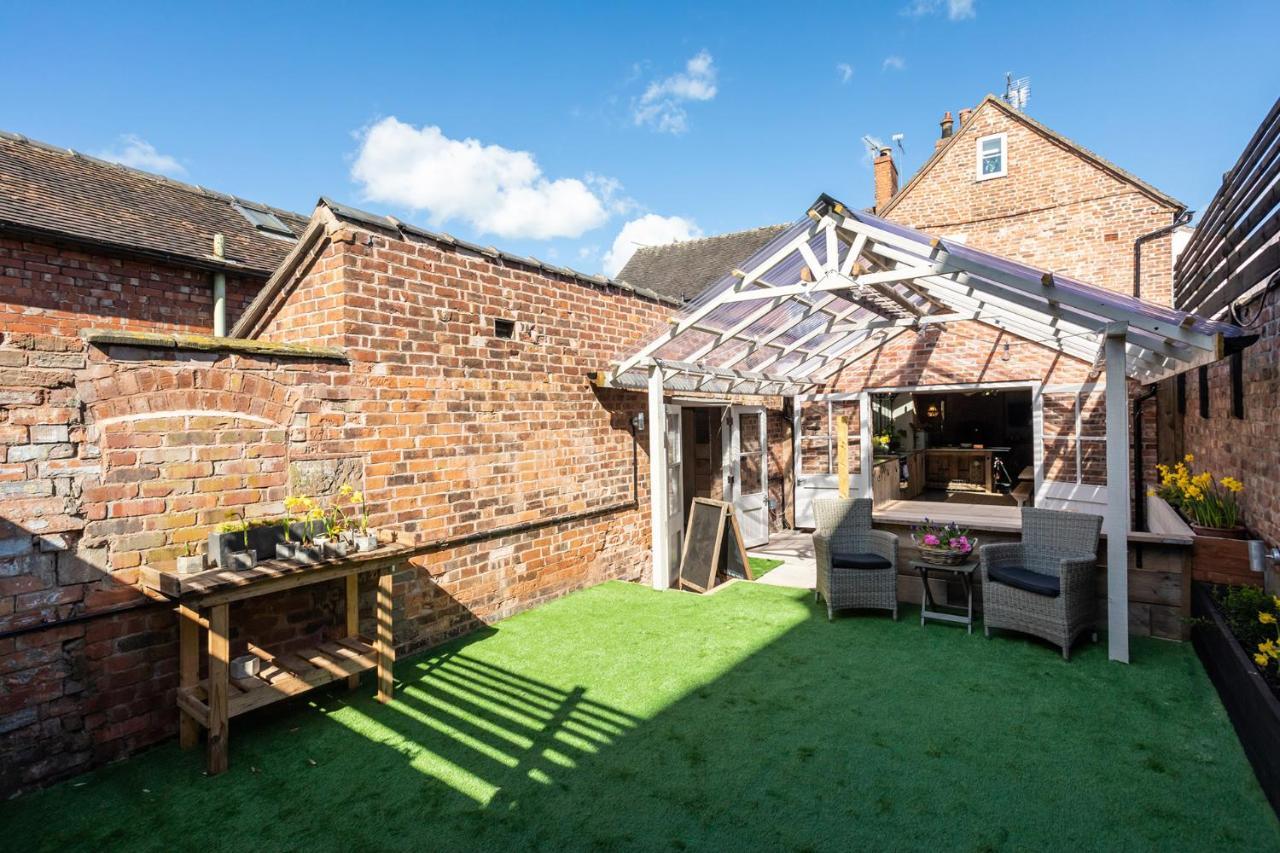 The Walled Garden At Cheshire Boutique Bathhouse Nantwich Dış mekan fotoğraf