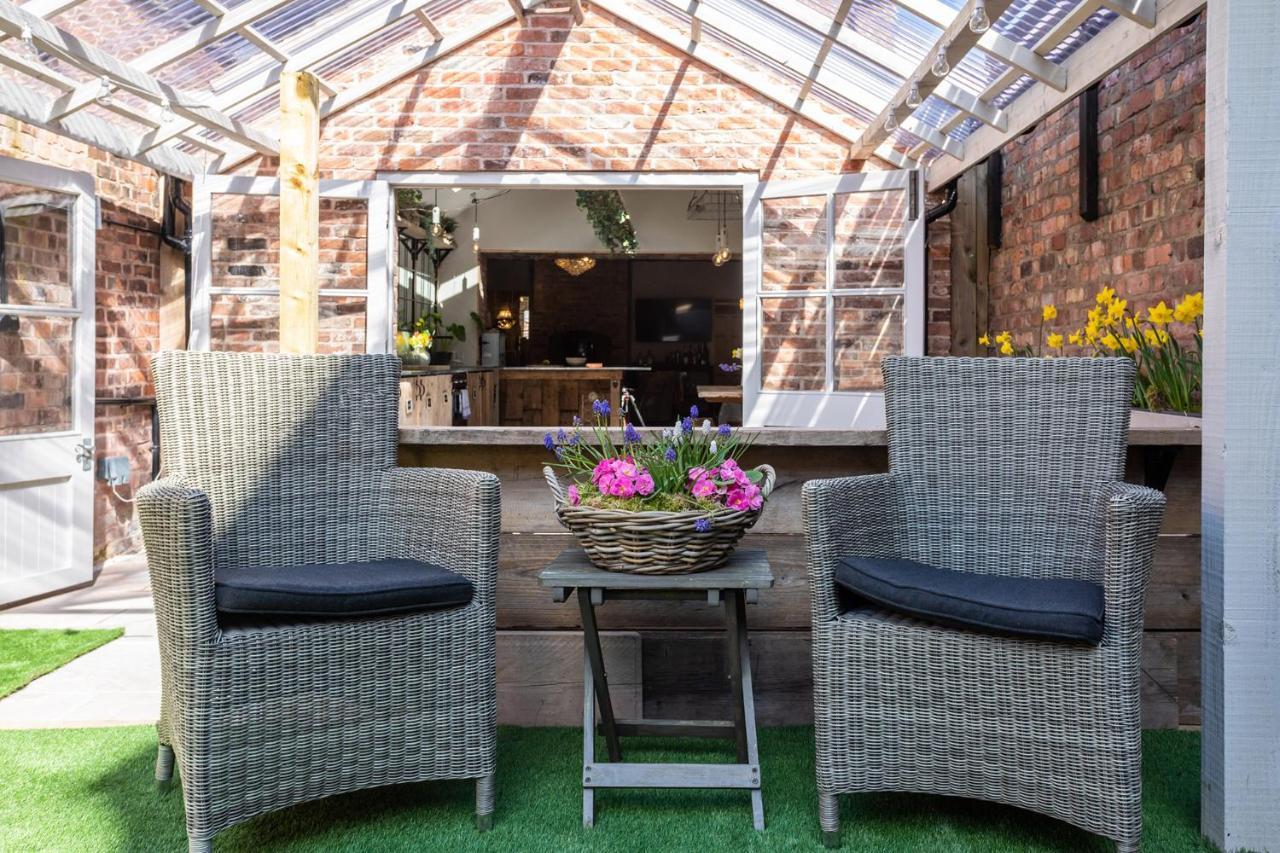 The Walled Garden At Cheshire Boutique Bathhouse Nantwich Dış mekan fotoğraf