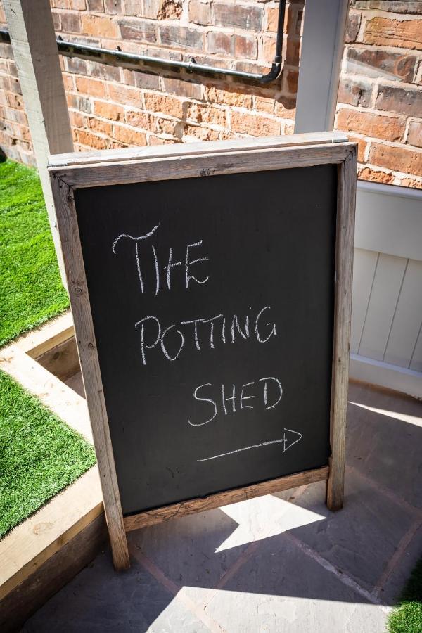 The Walled Garden At Cheshire Boutique Bathhouse Nantwich Dış mekan fotoğraf