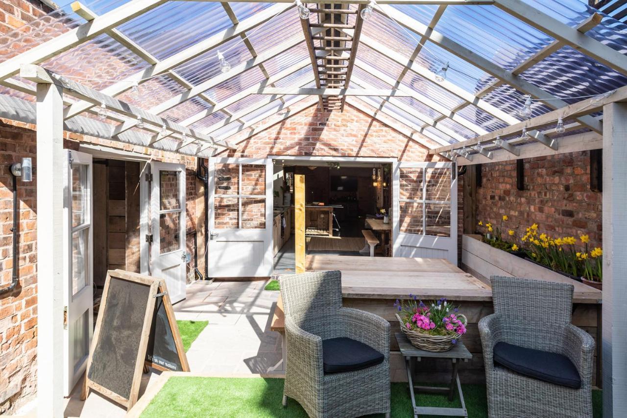 The Walled Garden At Cheshire Boutique Bathhouse Nantwich Dış mekan fotoğraf